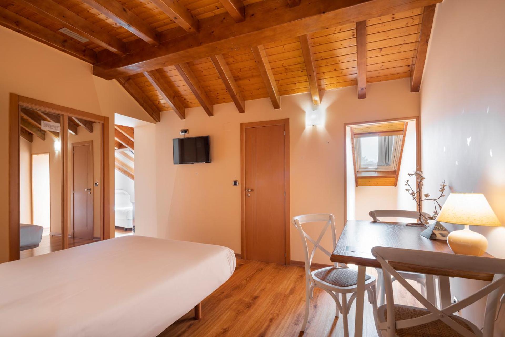 Hotel Alda Лалін Екстер'єр фото