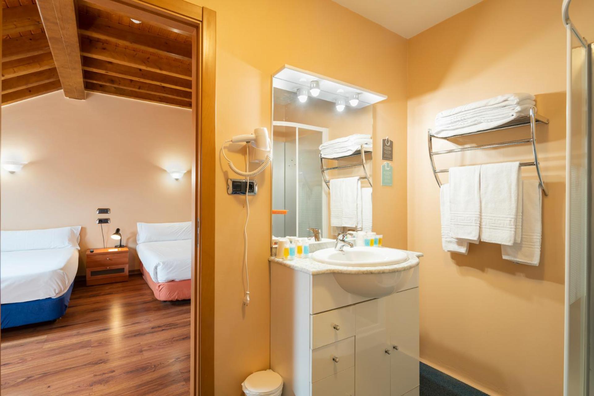 Hotel Alda Лалін Екстер'єр фото